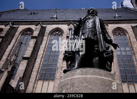 Denkmal für Johann Sebastian Bach vor der Thomaskirche, Leipzig, Sachsen, Deutschland Stockfoto