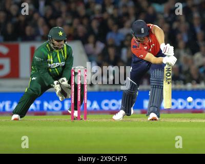 London, Großbritannien. 30. Mai 2024. London, England, Mai 30 2024: Will Jacks (85 England) spielte beim vierten Spiel der Vitality T20 International zwischen England und Pakistan im Kia Oval in London. (Jay Patel/SPP) Credit: SPP Sport Press Photo. /Alamy Live News Stockfoto