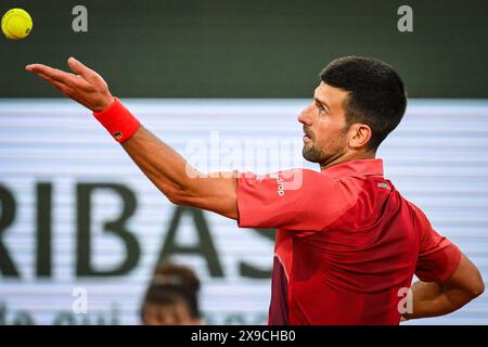 Paris, Frankreich. 30. Mai 2024. Novak DJOKOVIC aus Serbien am fünften Tag des Roland-Garros 2024, ATP und WTA Grand Slam Tennis Turnier am 30. Mai 2024 im Roland-Garros Stadion in Paris, Frankreich - Foto Matthieu Mirville/DPPI Credit: DPPI Media/Alamy Live News Stockfoto