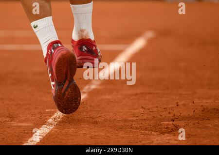Paris, Frankreich. 30. Mai 2024. Novak Djokovic bei den French Open 2024 in Roland Garros am 30. Mai 2024 in Paris. Foto: Laurent Zabulon/ABACAPRESS. COM Credit: Abaca Press/Alamy Live News Stockfoto