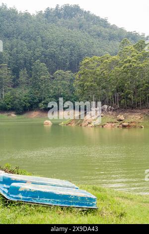 Mattupetty Dam, nahe Munnar im Bezirk Idukki, ist ein Betonstaudamm, der in den Bergen von Kerala, Indien, gebaut wurde Stockfoto