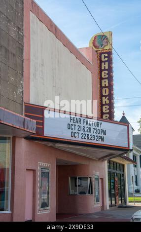 Rusk, USA - 21. Oktober 2023 - Blick auf das historische Cherokee Civic Theatre in der Innenstadt von Rusk, Texas Stockfoto