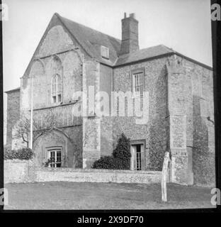 Magic Laterne Slide des Butley Priory Torhauses, Butley, Suffolk, England, um 1910 Stockfoto