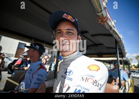 Alghero, Italien. 30. Mai 2024. Fahrer Thierry Neuville vom Team Hyundai Shell Mobis World Rally1 Hybrid in Alghero während der FIA World RallyChampionship WRC Rallye Italia Sardegna 2024 30 Mai, Alghero Italien Credit: Independent Photo Agency/Alamy Live News Stockfoto