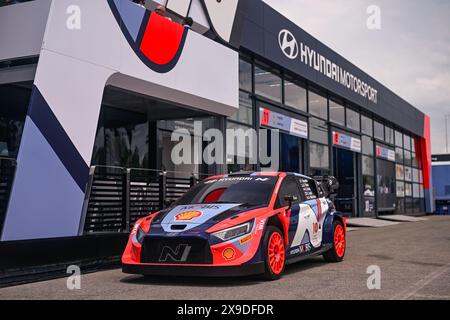 Alghero, Italien. 30. Mai 2024. Das Hyundai Shell Mobis World Rally Team, Hyundai20 N Rally1 Hybrid während der FIA World Rally Championship WRC Rallye Italia Sardegna 2024 30 Mai, Alghero Italien Credit: Independent Photo Agency/Alamy Live News Stockfoto