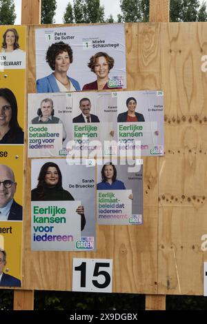 AALST, BELGIEN, 30. MAI 2024: Politische Plakate für die Grünen in Flandern. Die Parlamentswahlen und die Europawahlen finden am 9. Juni 2024 statt. Stockfoto