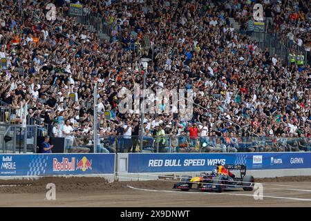 Breslau, Polen. Mai 30 2024. Red Bull Speed Ways im Olympiastadion in Breslau, Polen. Im Bild: David Coulthard in RB7 © Piotr Zajac/Alamy Live News Stockfoto