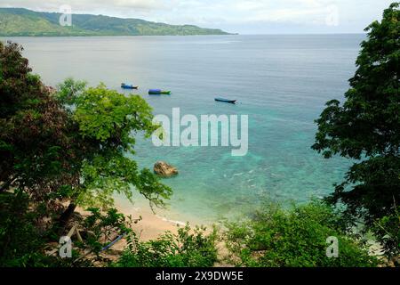 Herrliche Küsten - bewohnte Gebiete, Indonesien Alor Island Stockfoto