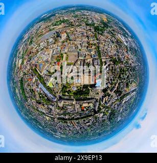 Luftbild, Innenstadt Zentrum Ansicht, Hbf Hauptbahnhof, Wallring Straßen und schwarzes Hochhaus RWE Tower, und Einkaufsstraße Westenhellweg, Rathaus und Friedensplatz, Erdkugel, Fisheye Aufnahme, Fischaugen Aufnahme, 360 Grad Aufnahme, Tiny World, Little Planet, Fisheye Bild, Stadt, Dortmund, Ruhrgebiet, Nordrhein-Westfalen, Deutschland ACHTUNGxMINDESTHONORARx60xEURO *** Luftaufnahme, Stadtzentrumsansicht, Hauptbahnhof, Wallringstraßen und schwarzer Wolkenkratzer RWE Tower, und Einkaufsstraße Westenhellweg, Rathaus und Friedensplatz, Erdkugel, Fisheye-Bild, Fisheye-Bild, 360-Grad-Bild, winzig Stockfoto