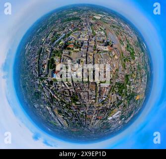 Luftbild, Innenstadt Zentrum Ansicht, Hbf Hauptbahnhof, Wallring Straßen und schwarzes Hochhaus RWE Tower, und Einkaufsstraße Westenhellweg, Rathaus und Friedensplatz, Erdkugel, Fisheye Aufnahme, Fischaugen Aufnahme, 360 Grad Aufnahme, Tiny World, Little Planet, Fisheye Bild, Stadt, Dortmund, Ruhrgebiet, Nordrhein-Westfalen, Deutschland ACHTUNGxMINDESTHONORARx60xEURO *** Luftaufnahme, Stadtzentrumsansicht, Hauptbahnhof, Wallringstraßen und schwarzer Wolkenkratzer RWE Tower, und Einkaufsstraße Westenhellweg, Rathaus und Friedensplatz, Erdkugel, Fisheye-Bild, Fisheye-Bild, 360-Grad-Bild, winzig Stockfoto