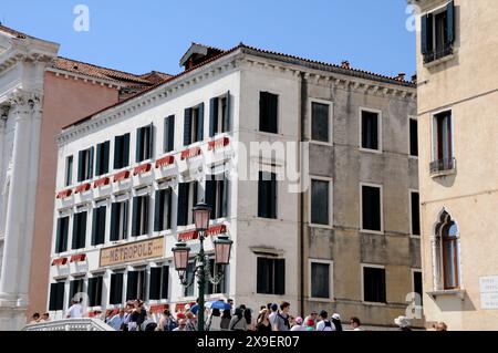 Venedig/Itlay/29. Mai 2024/ .tägliches und geschäftliches Leben auf der italienischen Insel Venedig (Foto: Francis Joseph Dean/Dean Pictures) (nicht für kommerzielle Zwecke) Stockfoto