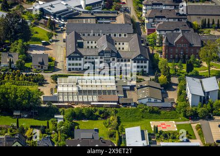 Luftbild, Elisabeth Klinik, Eduardus-Krankenhaus gGmbH, Josefsheim Bigge, Bigge, Olsberg, Sauerland, Nordrhein-Westfalen, Deutschland ACHTUNGxMINDESTHONORARx60xEURO *** Luftaufnahme, Elisabeth Klinik, Eduardus Krankenhaus gGmbH, Josefsheim Bigge, Bigge, Olsberg, Sauerland, Nordrhein-Westfalen, Deutschland ACHTUNGxMINDESTHONORARx60xEURO Stockfoto