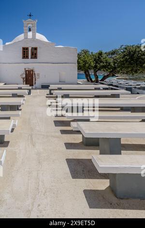 Blick auf die Kirche Agia Theodoti in iOS Griechenland, wo die Einheimischen jährlich ein fest veranstalten und die Heilige Maria feiern Stockfoto