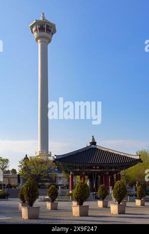 Diamond (Busan) Tower im Yongdusan Park, Busan, Südkorea Stockfoto