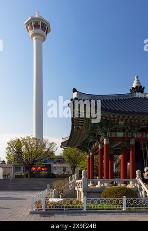 Diamond (Busan) Tower im Yongdusan Park, Busan, Südkorea Stockfoto