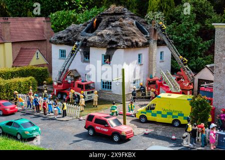 Ein reetgedecktes Dach in Babbacombe Model Village, Babbacombe, Torquay, Devon Stockfoto