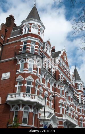 Appartementblock von Herrenhäusern, St John's Wood, London Stockfoto