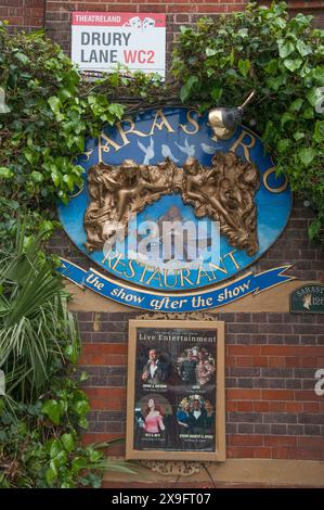 Sarastro, ein mediterranes Restaurant in Drury Lane, West End, London, England Stockfoto