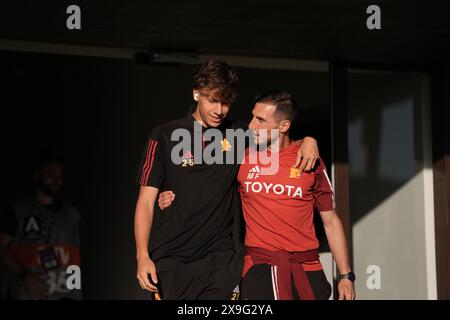 Florenz, Italien. 31. Mai 2024. Die Ankunft der Roma-Spieler während des Finales der italienischen Fußballmeisterschaft Primavera Tim Cup 2023/2024 zwischen Sassuolo und Roma im Viola Park, Firenze, Norditalien, Freitag, 31. Mai 2024. Sport - Fußball - (Foto Massimo Paolone/LaPresse) Credit: LaPresse/Alamy Live News Stockfoto