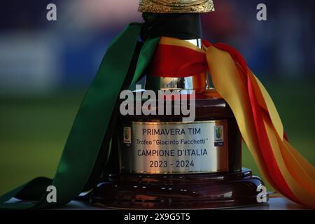 Florenz, Italien. 31. Mai 2024. Der Pokal der italienischen Fußballmeisterschaft Primavera Tim Cup 2023/2024 zwischen Sassuolo primavera und Roma primavera im Viola Park, Firenze, Norditalien, Freitag, 31. Mai 2024. Sport - Fußball - (Foto Michele Nucci Credit: LaPresse/Alamy Live News Stockfoto