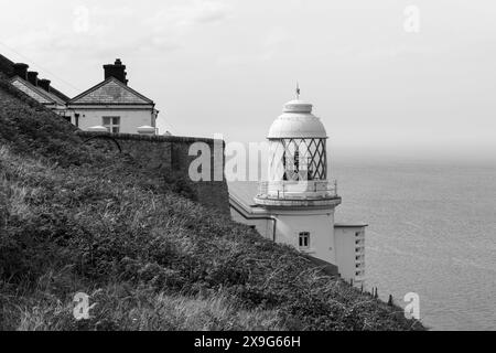 Foto des Leuchtturms von Foreland am Foreland Point an der nördlichen Devon Küste Stockfoto