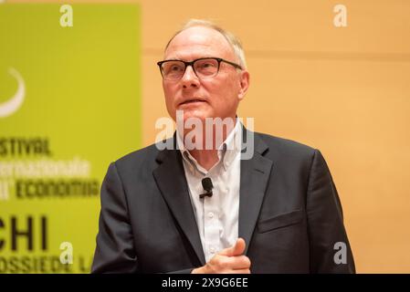 Torino, Italien. 31. Mai 2024. UN momento dell'incontro Il Boom del Tech con il premio Nobel David Card per il Festival dell'Economia di Torino, Italien. Venerd&#xec; 31 maggio 2024 - Ein Moment des Meetings the Tech Boom beim Festival of Economics in Turin, Italien. Freitag, 31. Mai 2024 (Foto Matteo SECCI/LaPresse) Credit: LaPresse/Alamy Live News Stockfoto