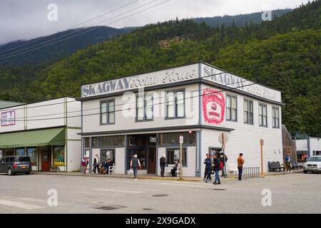 Altes Stadtzentrum von Skagway, Alaska - Sozialhaus im Klondike Gold Rush National Historic Park Stockfoto