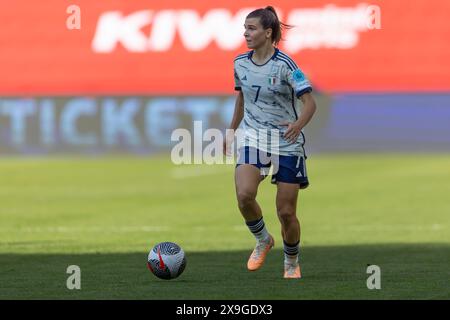 Oslo, Norwegen 31 Mai 2024 Sofia Cantore von Italien und Juventus schauen beim Qualifikationsrunde der UEFA-Frauen-Europameisterschaft in der Gruppe A1 zwischen Norwegerinnen und Italienerinnen im Ullevaal-Stadion in Oslo, Norwegen, Guthaben: Nigel Waldron/Alamy Live News Stockfoto