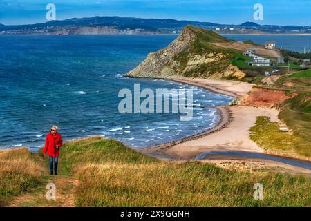 Farbenfrohe Klippen in Butte du Quai de La Pointe-Basse, Iles de la Madeleine, Magdalen-Inseln, Quebec, Kanada. Stockfoto