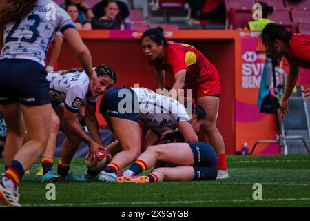 Madrid, Spanien. 31. Mai 2024. Finale der Rugby Sevens Championship. QUALIFIKATIONSPOOL FÜR FRAUEN A, Spanien 7s vs. China 7s Teams aus aller Welt treten an diesem Wochenende im sehnsüchtig erwarteten Finale der Rugby Sevens Championship an und stellen ihre Geschwindigkeit, ihr Können und ihre Strategie in einem rasanten und aufregenden Turnier unter Beweis. Von den Zuschauern wird erwartet, dass sie die Tribüne füllen und eine elektrische Atmosphäre am Veranstaltungsort schaffen. Quelle: Enriquepsans/Alamy Live News Stockfoto