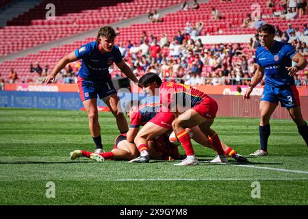Madrid, Spanien. 31. Mai 2024. Finale der Rugby Sevens Championship. MÄNNER POOL QUALIFIKATION POOL B, Spanien 7s vs. Chile 7s. Teams aus aller Welt treten an diesem Wochenende im sehnsüchtig erwarteten Finale der Rugby Sevens Championship an und stellen ihre Geschwindigkeit, ihr Können und ihre Strategie in einem rasanten und aufregenden Turnier unter Beweis. Von den Zuschauern wird erwartet, dass sie die Tribüne füllen und eine elektrische Atmosphäre am Veranstaltungsort schaffen. Quelle: Enriquepsans/Alamy Live News Stockfoto