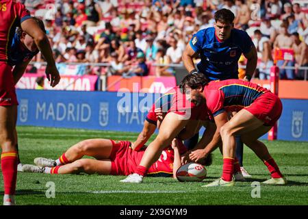 Madrid, Spanien. 31. Mai 2024. Finale der Rugby Sevens Championship. MÄNNER POOL QUALIFIKATION POOL B, Spanien 7s vs. Chile 7s. Teams aus aller Welt treten an diesem Wochenende im sehnsüchtig erwarteten Finale der Rugby Sevens Championship an und stellen ihre Geschwindigkeit, ihr Können und ihre Strategie in einem rasanten und aufregenden Turnier unter Beweis. Von den Zuschauern wird erwartet, dass sie die Tribüne füllen und eine elektrische Atmosphäre am Veranstaltungsort schaffen. Quelle: Enriquepsans/Alamy Live News Stockfoto