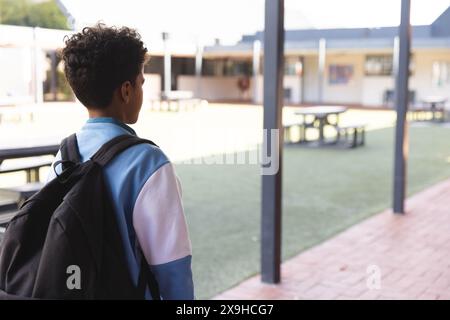 Birassischer Junge in der Schule, mit Kopierraum Stockfoto