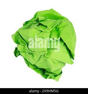 Zerknitterte grüne bunte Papierkugel auf weißem Hintergrund Stockfoto
