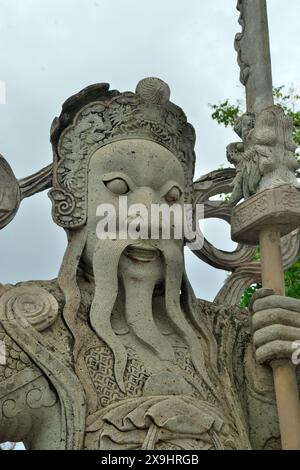 Teilweiser Blick auf den Wat Pho Tempel, auch bekannt als der liegende Buddha Tempel, Bangkok, Thailand Stockfoto