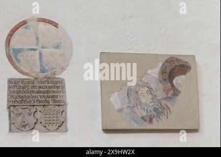 Wien, Österreich. Die Michaelerkirche ist eine römisch-katholische Pfarrkirche am Michaelerplatz in Wien. Fresco Fragment Der Michaeler Kirche Stockfoto