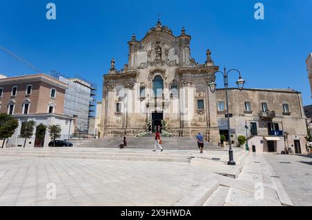 MATERA, ITALIEN, 18. JULI 2022 - Kirche des Heiligen Franz von Assisi in Matera, Italien Stockfoto