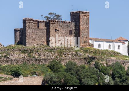 Burg Cortegana, Festung mittelalterlichen Ursprungs, Huelva, Andalusien, Spanien. Stockfoto