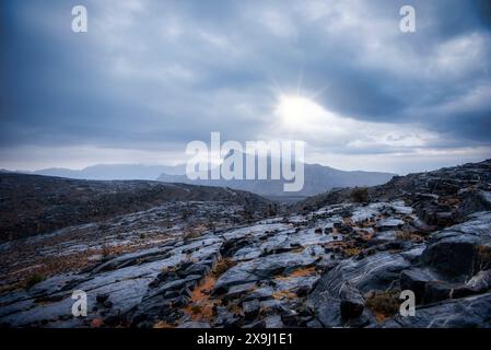 Wunderschöne Landschaften von Jebel Shams Oman. Die Wintersaison in Jebel scheint es zu schneien. Stockfoto