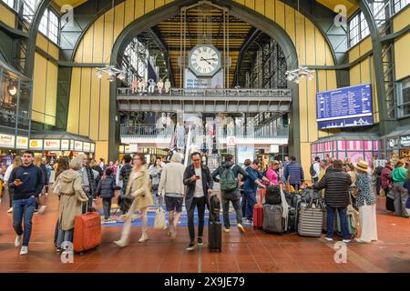 Wandelhalle, Hauptbahnhof, Hamburg, Deutschland Stockfoto