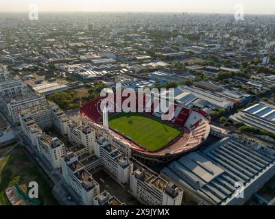 Buenos Aires, Argentinien, 8. März 2023: Luftaufnahme des Tomás Adolfo Ducó Stadions, Club Atlético Huracán. (Das Stücklistensymbol) Stockfoto