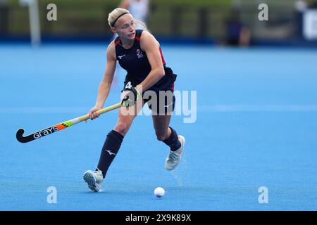 Die britische Laura Roper in Aktion während des Women's FIH Hockey Pro League Spiels in Lee Valley, London. Bilddatum: Samstag, 1. Juni 2024. Stockfoto