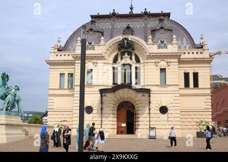 Budapest, Ungarn, 21-05-24. Das Buda-Museum auf dem Schlosshügel ist mit vielen Touristen ein beliebtes Museum ungarischer Exponate, viele gingen im Zweiten Weltkrieg verloren, aber das Stockfoto