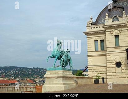 Schloss Buda, Budapest, Ungarn, 21-05-24. Horseherd in Buda Castle, erbaut von Built. Jr. György VASTAGH 1899 ist die Burg für die Öffentlichkeit zugänglich Stockfoto