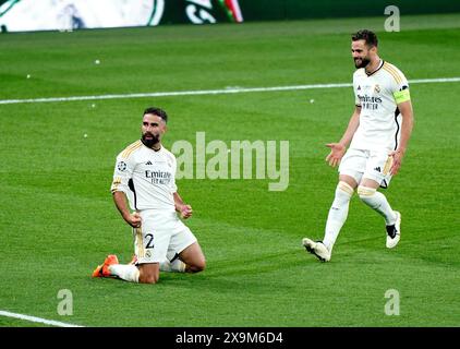 Daniel Carvajal (links) von Real Madrid feiert das erste Tor seiner Mannschaft im Finale der UEFA Champions League im Wembley Stadium in London. Bilddatum: Samstag, 1. Juni 2024. Stockfoto