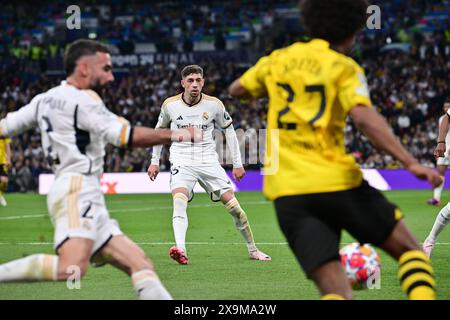 London, Großbritannien. Juni 2024. Federico Valverde (15) von Real Madrid im Finale der UEFA Champions League 2024 zwischen Borussia Dortmund und Real Madrid in Wembley in London. (Foto: Gonzales Photo/Alamy Live News Stockfoto