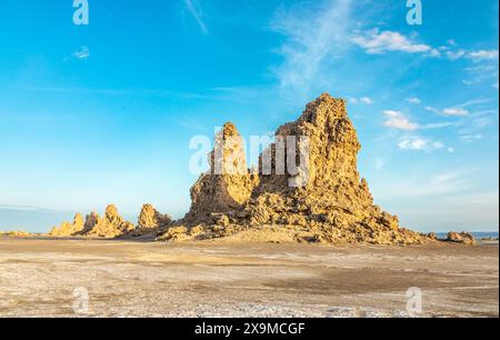 Kalkstein prähistorische Schornsteine geologische Felsformationen, Salzsee Abbe, Dikhil Region, Dschibuti Stockfoto