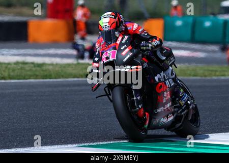 Scarperia, Italien. Juni 2024. Aleix Espargaro aus Spanien und Aprilia Racing wurden während des MotoGP GP7 Gran Premio d'Italia Brembo - Sprint Race auf dem Mugello Circuit gesehen. (Foto: Fabrizio Carabelli/SOPA Images/SIPA USA) Credit: SIPA USA/Alamy Live News Stockfoto