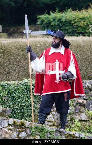 Chaussy, Frankreich. Juni 2024. Fleur de Lys und Laughter at the Blades treten während der Geschichte von Villarceaux am 1. Juni 2024 in der Domaine de Villarceaux in Chaussy auf. Quelle: Bernard Menigault/Alamy Live News Stockfoto