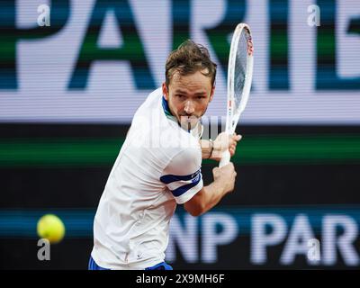 Roland Garros, 1. Juni 2024: Daniil Medwedev (RUS) bei den French Open 2024. Corleve/Mark Peterson Stockfoto